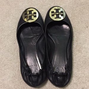 Tory Burch flat shoes with gold logo